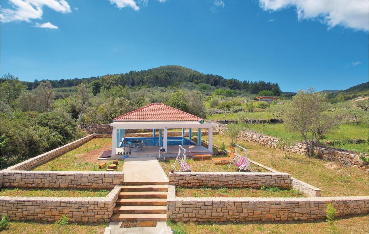 4 Bedroom Amazing Home In Vela Luka Kültér fotó