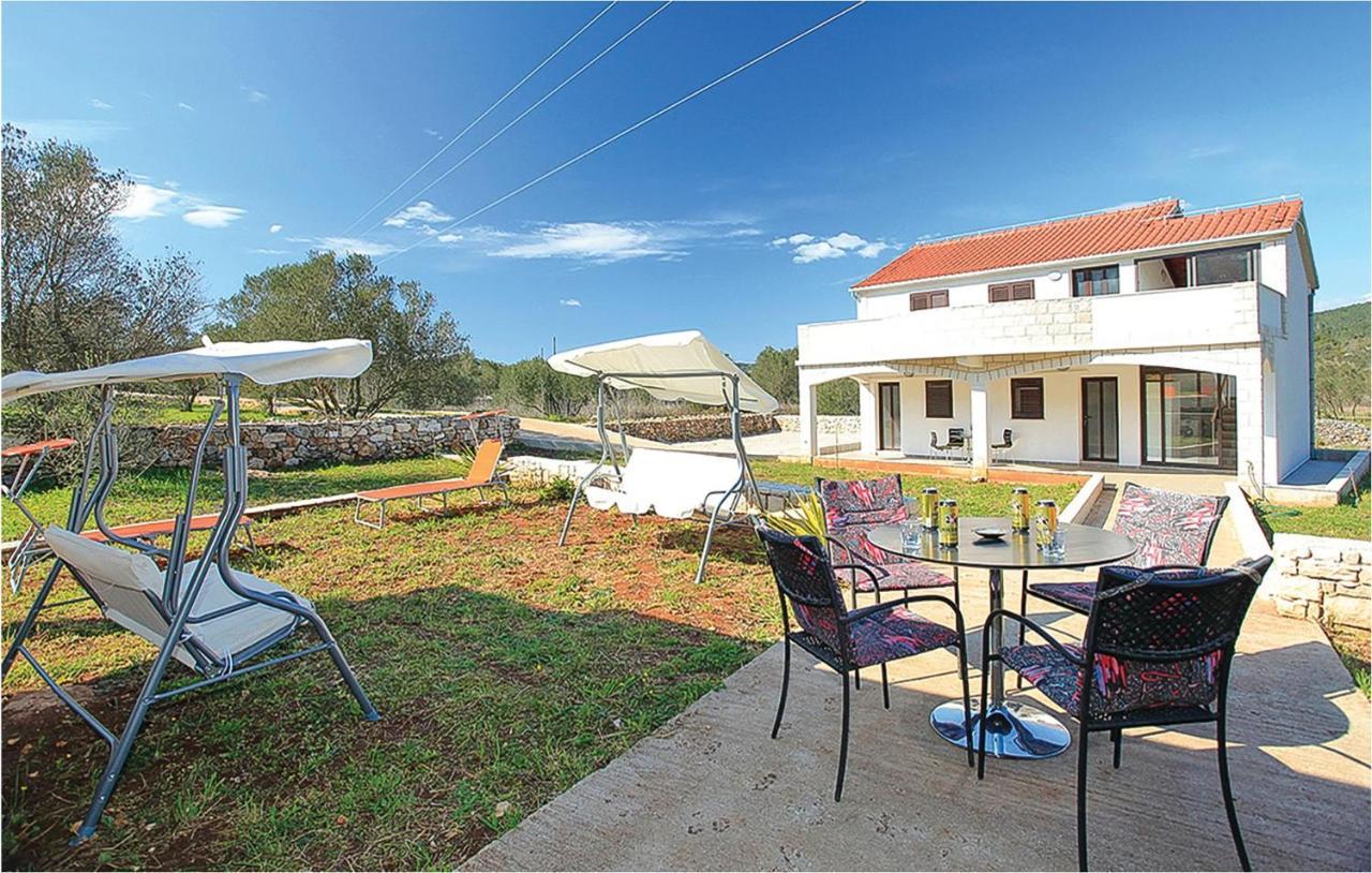 4 Bedroom Amazing Home In Vela Luka Kültér fotó