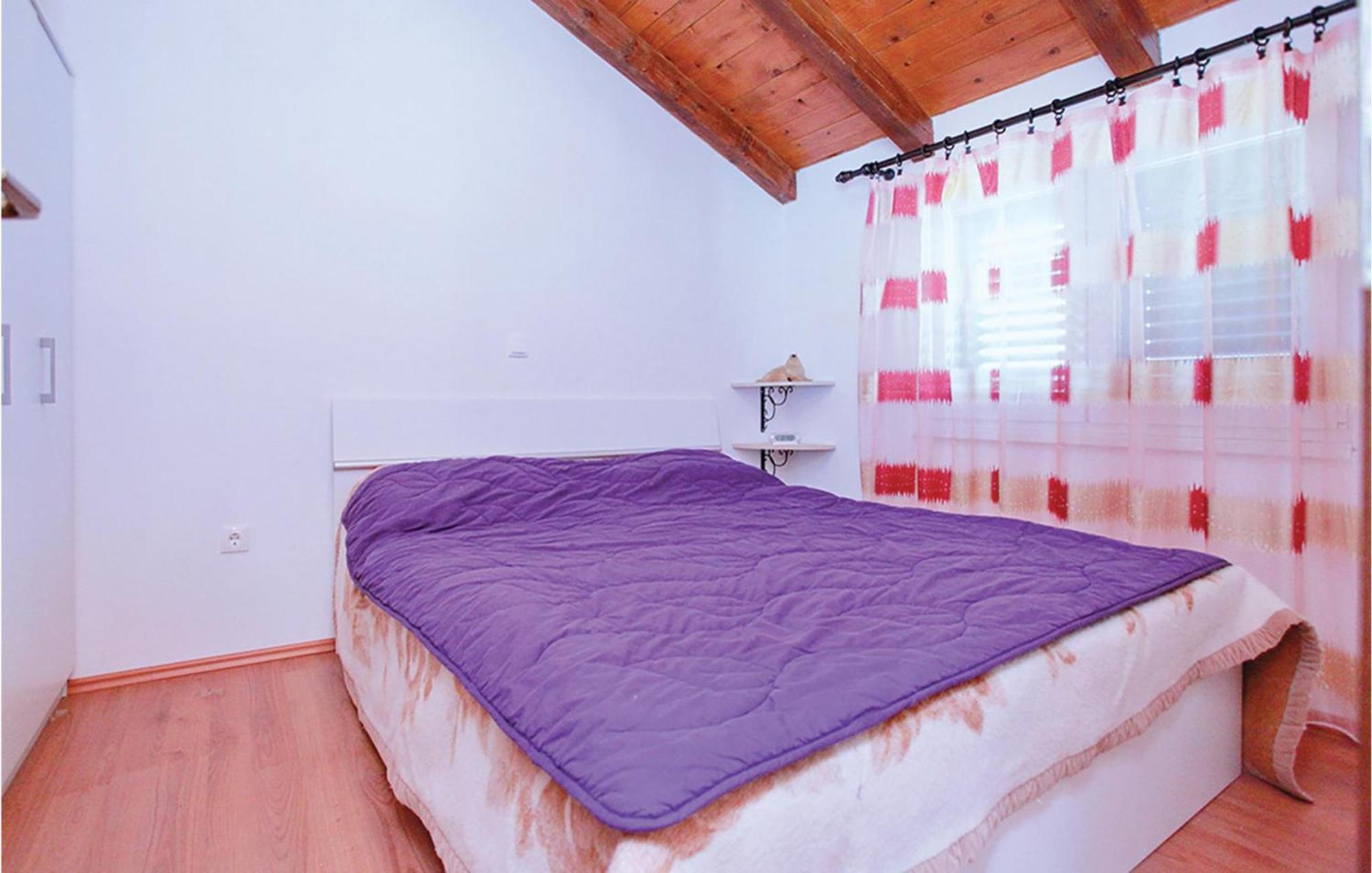 4 Bedroom Amazing Home In Vela Luka Kültér fotó