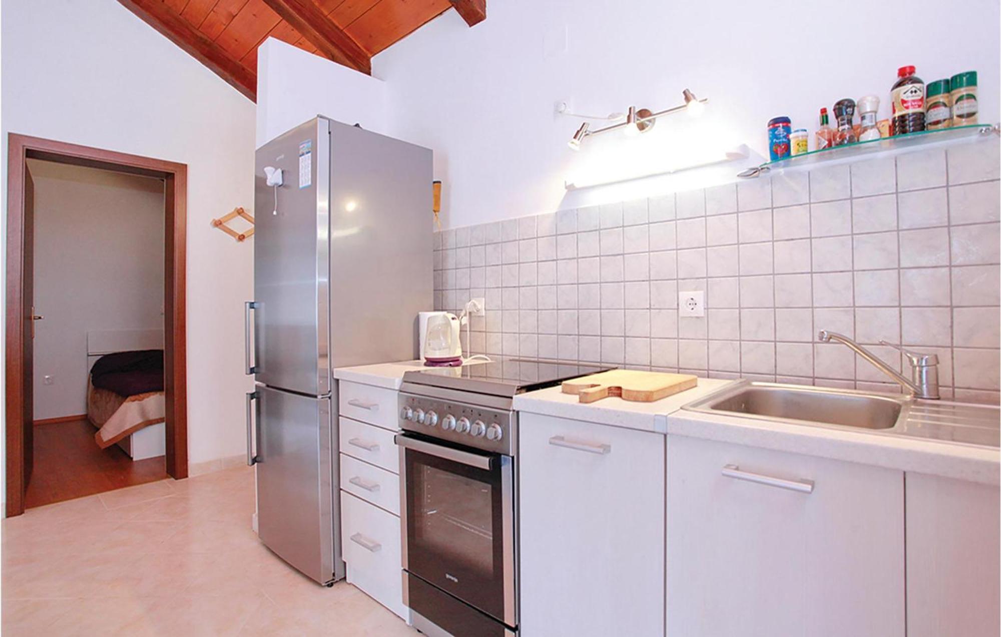 4 Bedroom Amazing Home In Vela Luka Kültér fotó